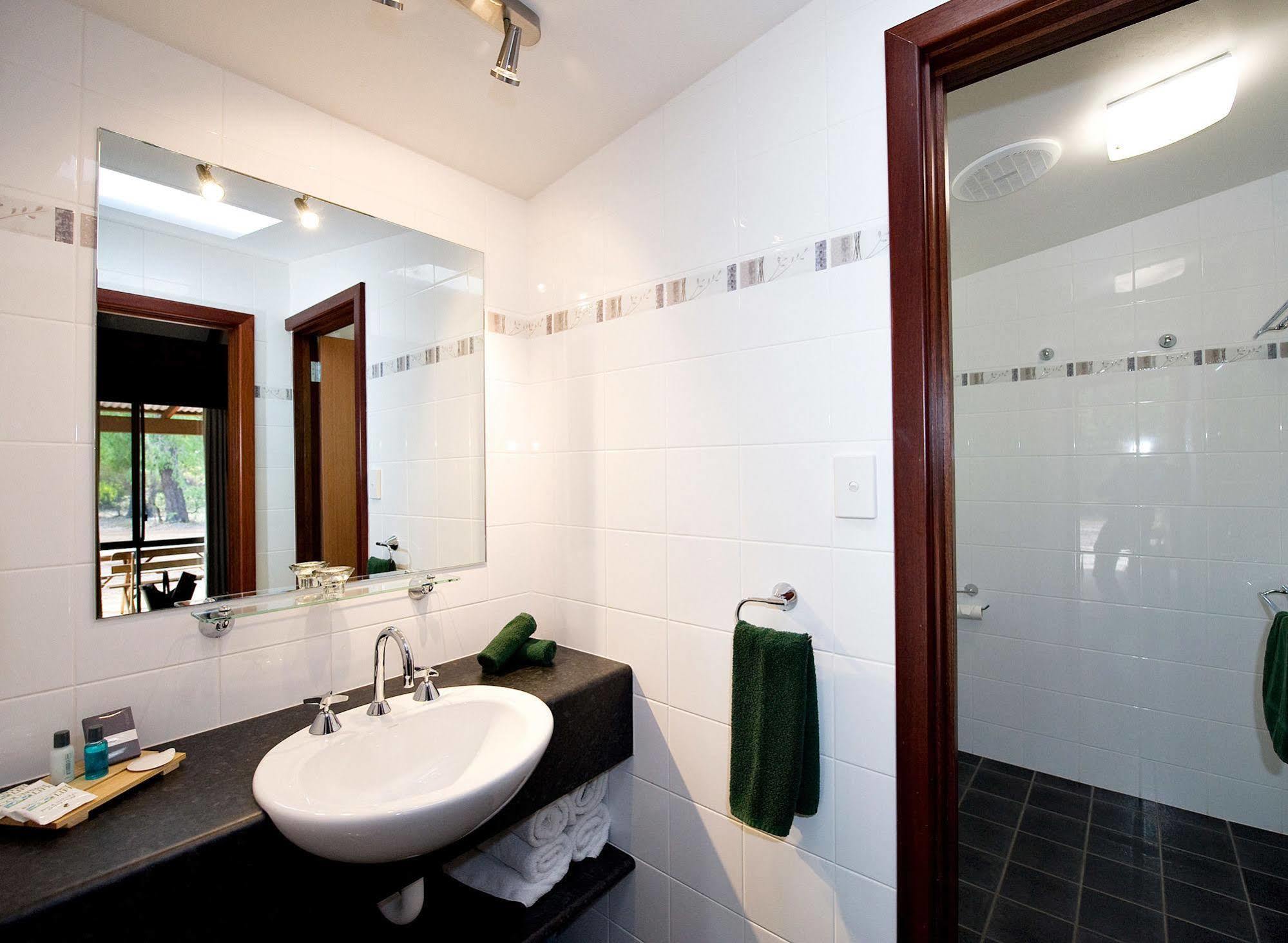 Bussells Bushland Cottages Margaret River Екстер'єр фото